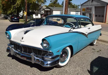 Henderson Classic Car Roll-In