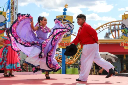 Latin Days at Valleyfair