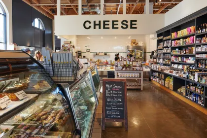 France 44 Cheese Shop