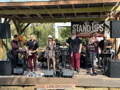Live music at LuceLine Orchard