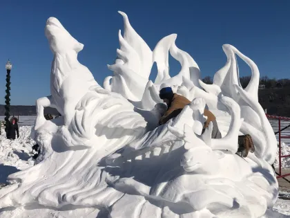 World Snow Sculpting Championship in Stillwater