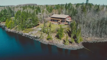 Borderland Lodge
