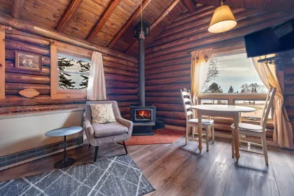 Cascade Lodge
