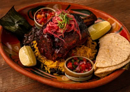 Cochinita pibil at Xelas by El Sazon