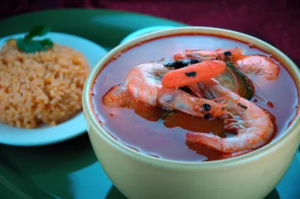 Caldo de camarón at Homi