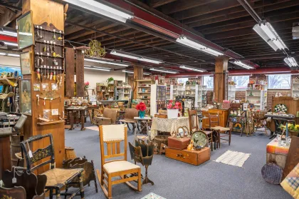 Pottery Place Antiques