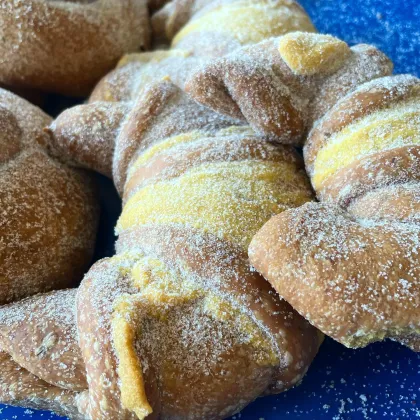 Pan fino at Marissa's Bakery