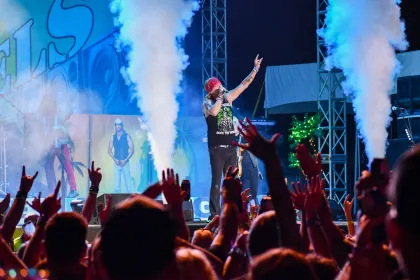 Bret Michaels at Vetter Stone Amphitheater