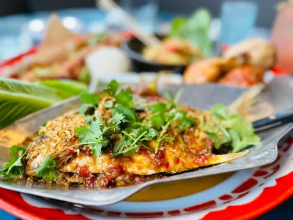 The three-flavor golden pompano at ThaiPop