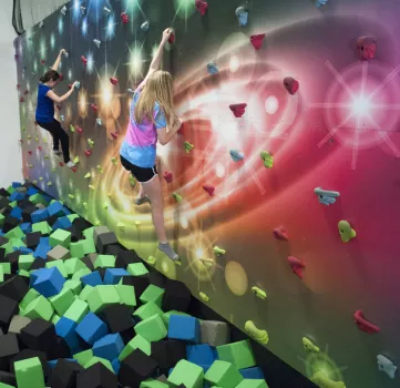 Zero top gravity trampoline