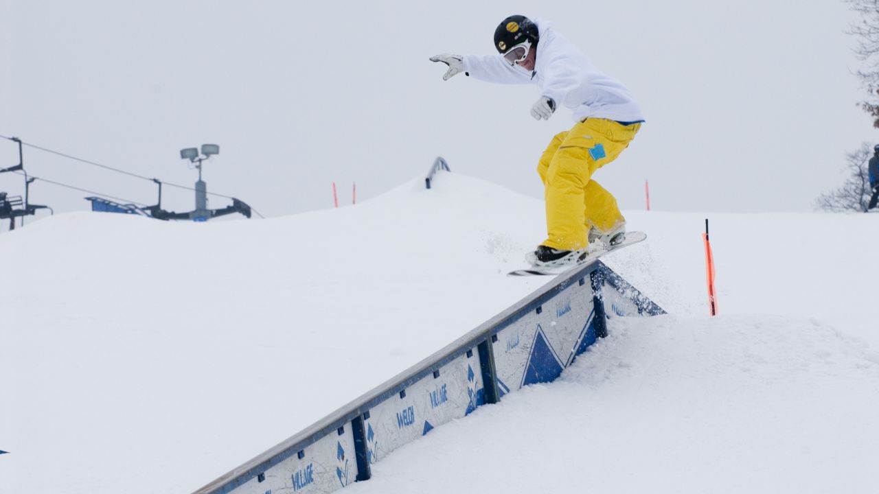 Snowboard en el área de esquí de Welch Village