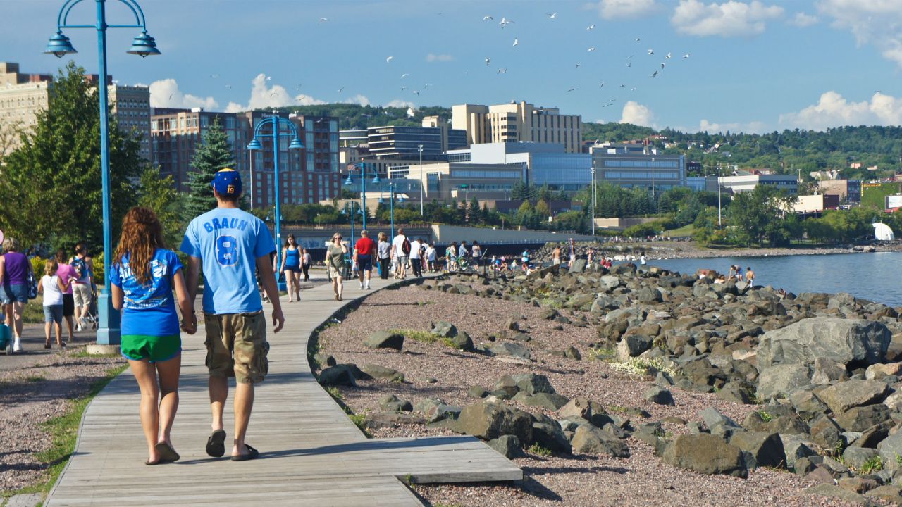 Couple strolling on Duluth Lakewalk