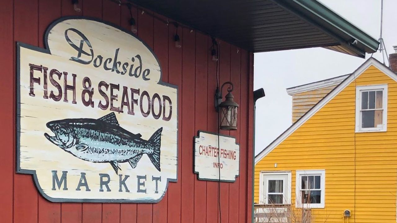 Dockside Fish and Seafood Market exterior