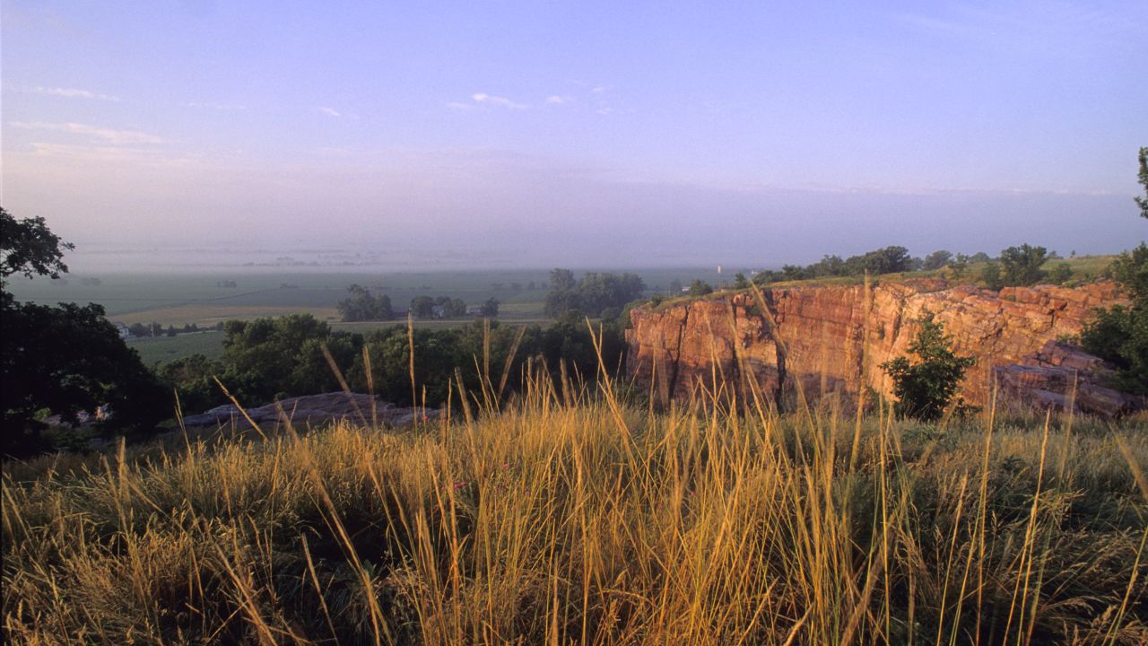 Cliff and prairie at Blue Mounds State Park