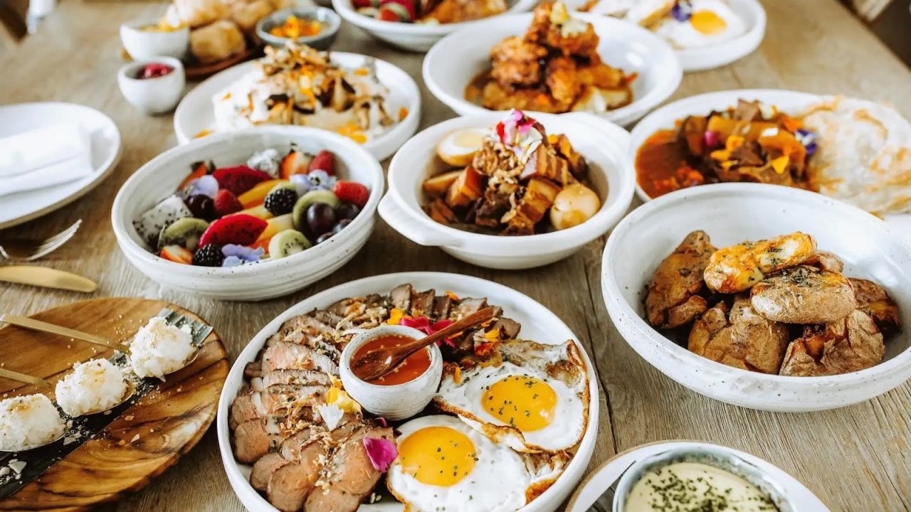 Sunday brunch at Khâluna