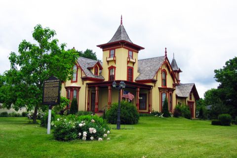 Locust Street Bed Breakfast Explore Minnesota