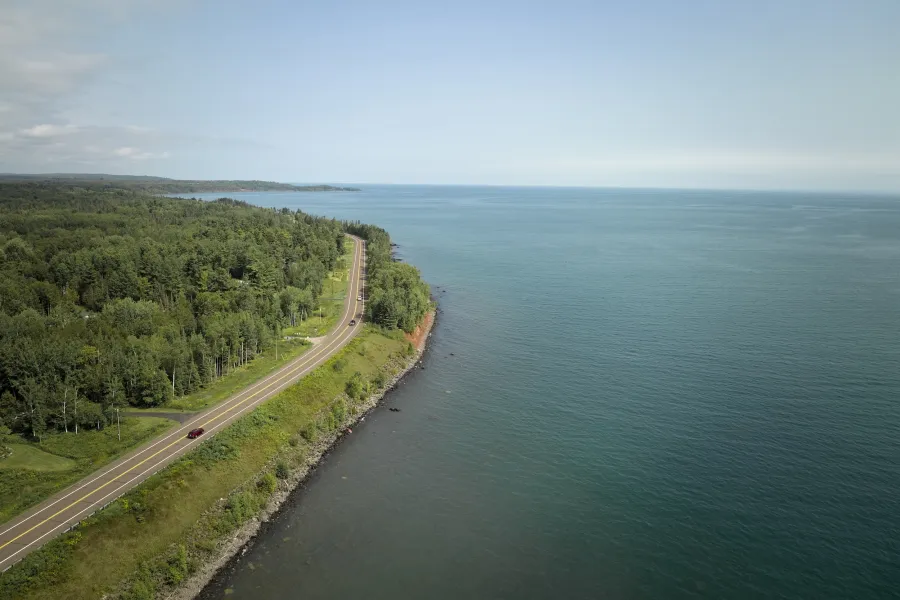 Driving along the North Shore and Lake Superior