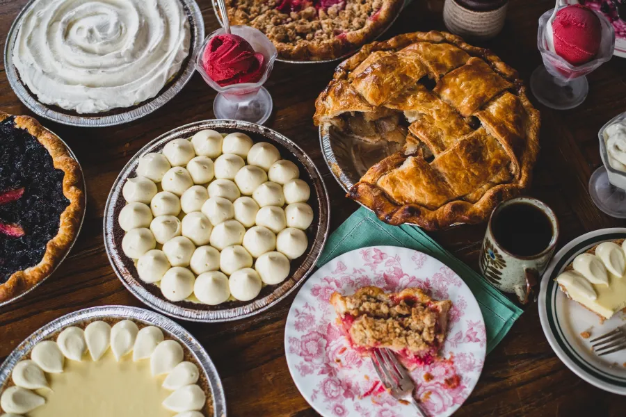 Hot Hands Pie & Biscuit 