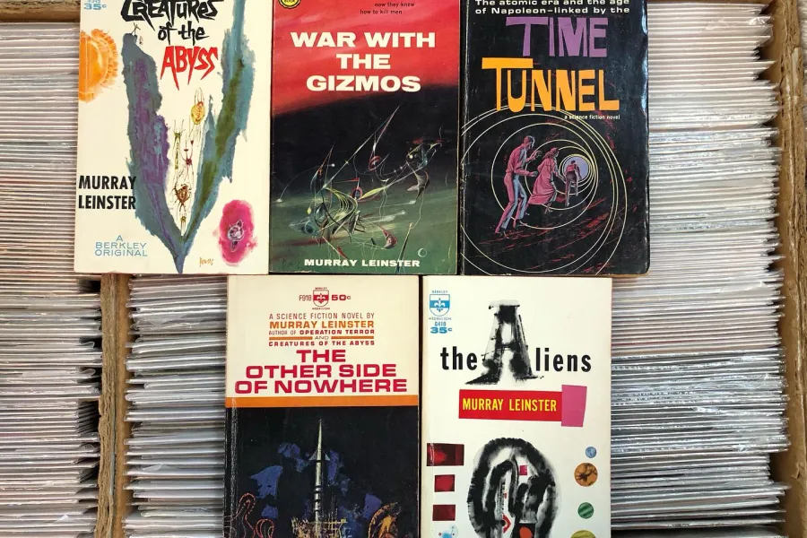 DreamHaven Books and Comics