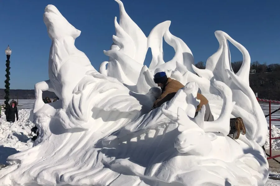 World Snow Sculpting Championship in Stillwater