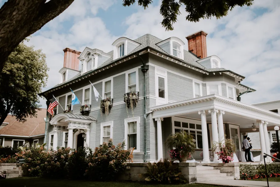 300 Clifton Bed and Breakfast 