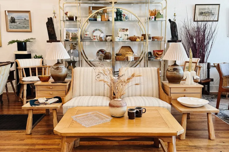 Carousel & Folk display 