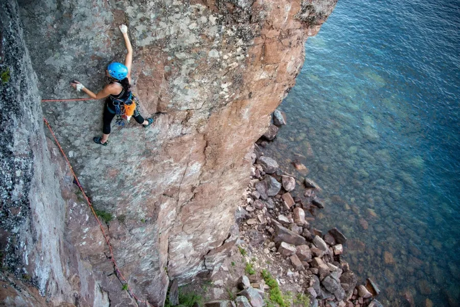 A rock climber on Palisade Head 