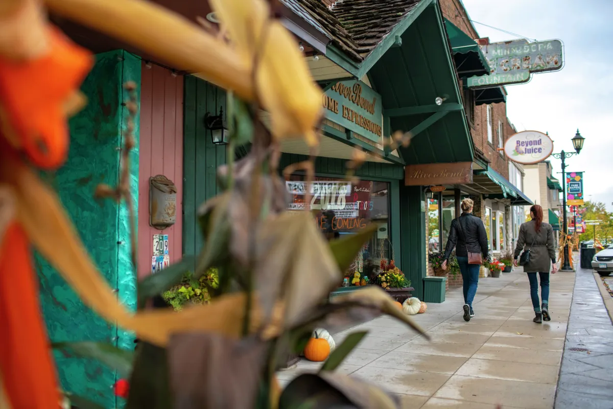 Women shopping in downtown Park Rapids