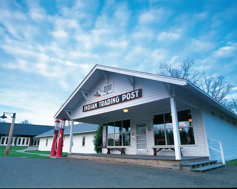 Mille Lacs Indian Trading Post exterior